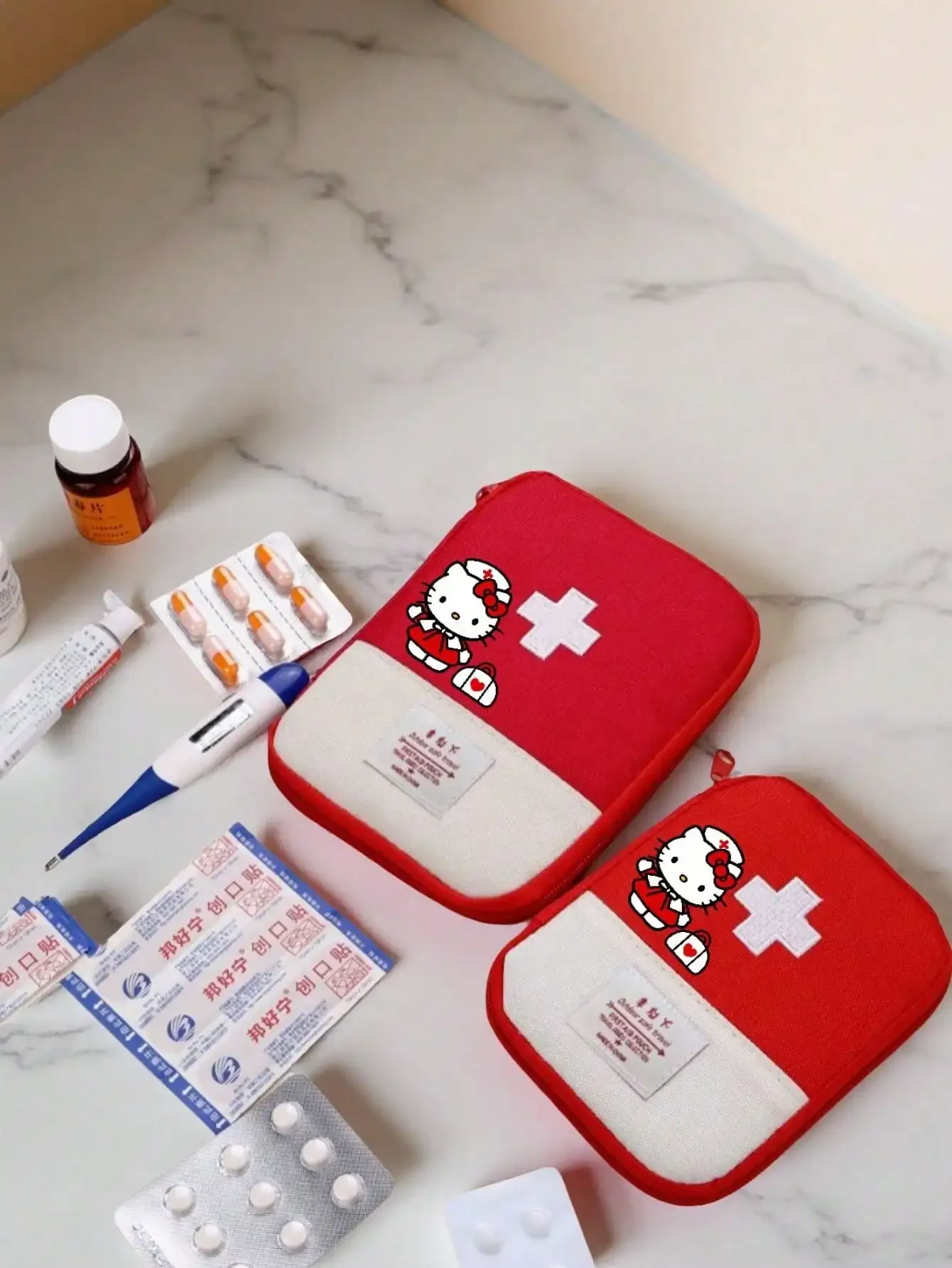 1. Bolsa de primeros auxilios  - First Aid Kit reseña y precio