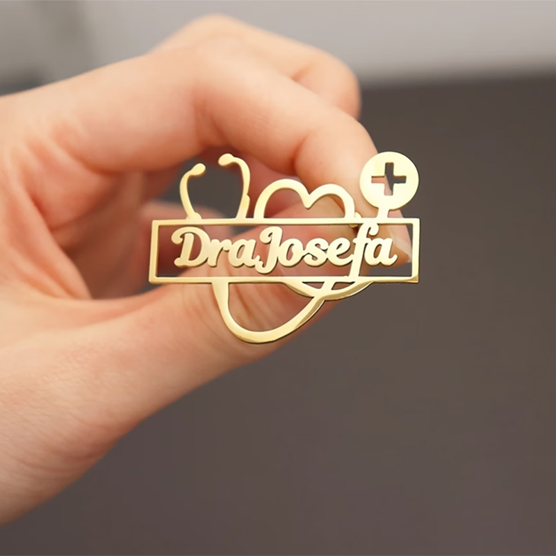 Broche Personalizado con Nombr - Stethoscope reseña y precio